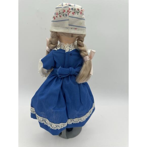 Vintage 1986 Effanbee Sweden Dolls Of The World - Picture 6 of 7